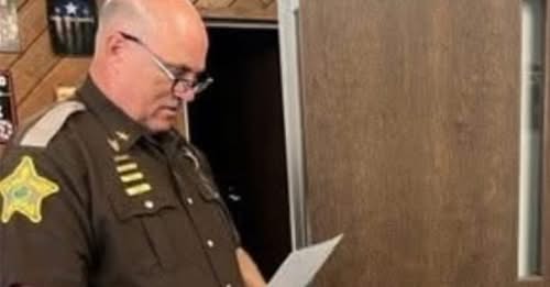 The Delaware County community is in deep mourning following the tragic loss of Deputy Tony Skinner, a respected and beloved member of the Delaware County Sheriff’s Office, who was killed in the line of duty early Wednesday morning after a devastating crash on Interstate 69 near Yorktown, Indiana.