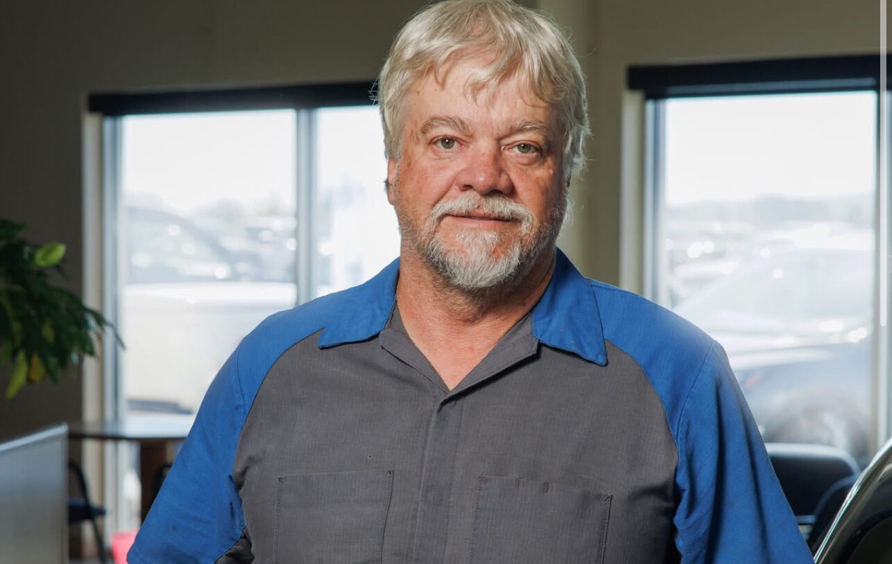 Larry Brown Passed away earlier this week – Larry’s sudden loss has deeply affected the Jim Hayes Inc. community, leaving a profound void in the hearts of his colleagues