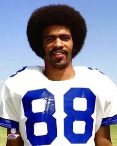 It is with heavy hearts that fans of the Dallas Cowboys and lovers of football history mourn the reported passing of former star wide receiver Drew Pearson at the age of 73.