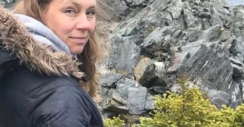 Sheridan Thompson, 35 (Est.) St. John’s, Newfoundland and Labrador Sudden Tragedy Obituary: Coastal Researcher Heartbreaking: Coastal Community Mourns Sheridan Thompson, Researcher and Beloved Friend, After Sudden Passing