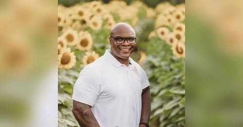 Ervin “Shaun” Crump Newnan, GA – The community is grieving the unexpected passing of Ervin “Shaun” Crump, whose kindness and vibrant spirit touched many