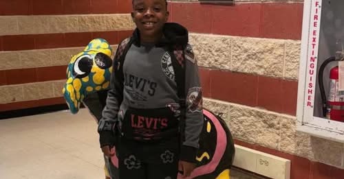 Milwaukee, WI A 10-year-old boy known as “Za” was tragically shot near Clarke Street in Milwaukee on a quiet Tuesday evening. Despite heroic attempts to save him, he succumbed to his injuries.