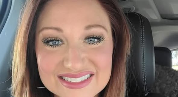 Emily Parker, 38 Beauty Industry Community Young Artist Obituary: Beauty Industry Mourns: Beloved Hair Stylist & Makeup Artist Emily Parker, 38, Dies Suddenly; Talent Stolen Too Soon