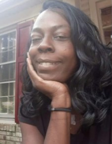 Jennifer Denise Coe Florence, South Carolina – Her unexpected passing at 45 has left hearts shattered, memories trembling, and loved ones holding tightly to the kindness and love she once gave so freely