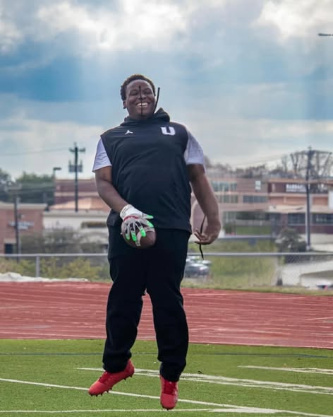 Jaren Troy Lawson Stevens High School, San Antonio Obituary — Jaren Troy Lawson Sudden and Tragic Passing — THE NORTHSIDE ISD COMMUNITY HEARTBREAK: 16-Year-Old Football Standout Jaren Troy Lawson Passes Away Following Practice Incident; Shocking “Stolen Sunset” of Luminous Spirit Leaves San Antonio Grieving the Unforeseen Departure and Unfiltered Tragedy of a Resplendent Soul Known for Unfailing Grace