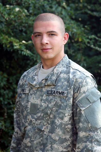 Staff Sgt. Jonathan M. Shortt Maryland Obituary — Staff Sgt. Jonathan M. Shortt Passed Away — SALUTE TO A SOLDIER: 16-Year Maryland National Guard Veteran Staff Sgt. Jonathan M. Shortt (34) Dies; Military Community Mourns a Distinguished Hero obituary