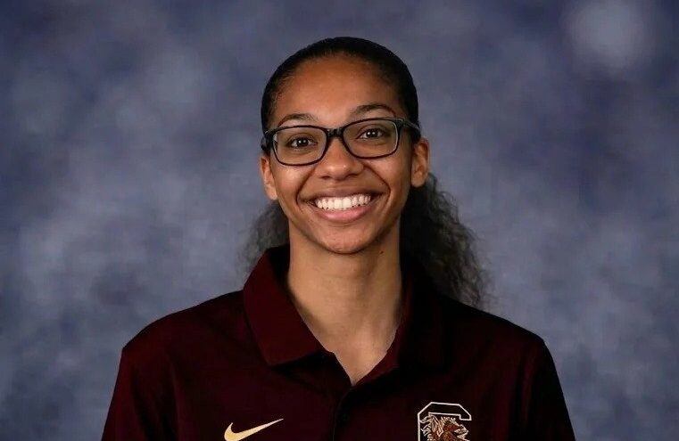 Mike Williams South Carolina Obituary – Mike Williams’ Tragic Death – Mike Williams Dies in Devastating Road Accident That Shocks South Carolina Gamecocks Community – South Carolina Gamecocks Community Mourns Tragic Loss of Beloved Staff Membe