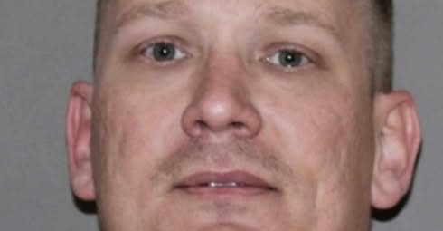 United States Incident Report – Man Arrested After Disturbing Public Outburst – Suspect Throws Bucket of Human Bones Toward FBI Building in Shocking Scene